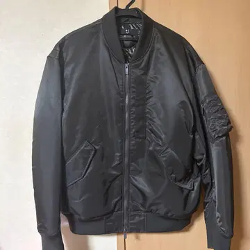 UNIQLO+J 하이브리드 다운 MA1