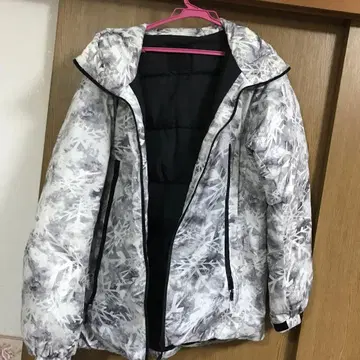 파인드아웃 집업 후드티 아우터 자켓 sizeXL 새상품급