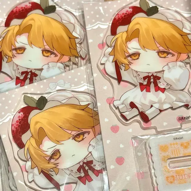 디어보 쥬다 리체리 아크릴스탠드