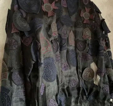 sacai 오간자 자수 패치 블라우스