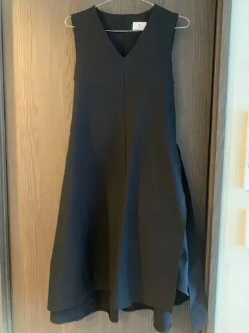 Sabena 슬리브리스 블랙 원피스