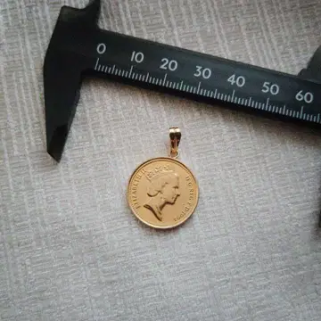 앤티크 엘리자베스 코인 목걸이 탑