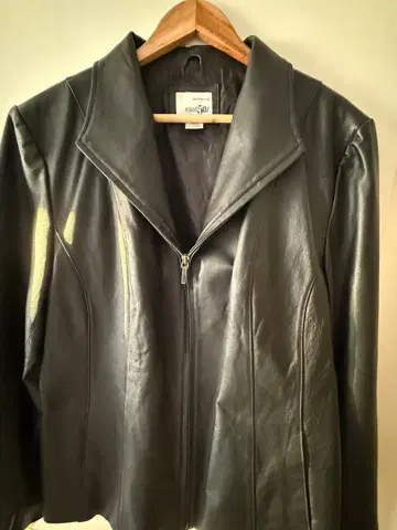 블랙 가죽 자켓