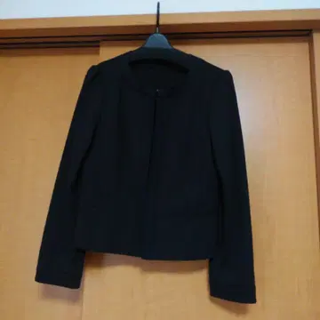 420 새상품급 레리안 사랑스러운 블랙 테일러드 자켓 레이스 장식 포함