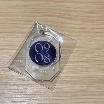 마호야쿠 아크릴 키링 네로