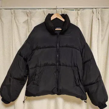 FEKETE 블랙 다운 자켓 L 사이즈