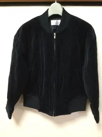 EChelle(에시엘) 블랙 벨로아 봄버 자켓 일본제