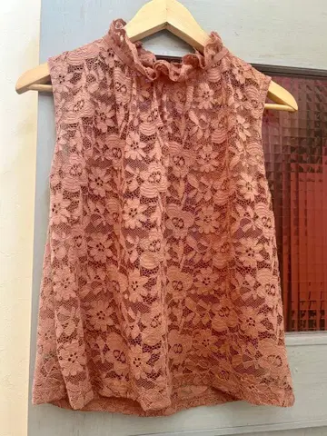 JILLSTUART 핑크 레이스 슬리브리스