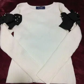 엠즈 그레이시 소매 리본 펄 비쥬 리브 니트