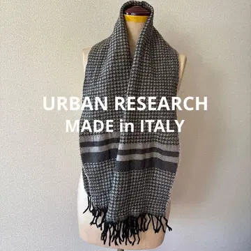 어반 리서치 이탈리아제 그레이와 블랙의 체크 무늬 머플러