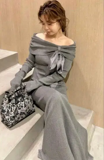 새상품 FRAY I.D 오프숄더 리본 원피스