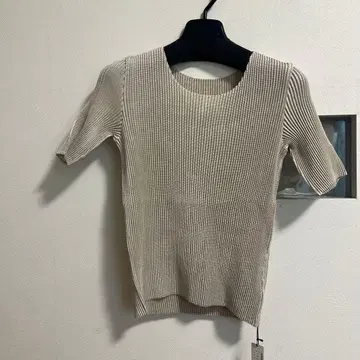 [ 새상품 ] 스페치오 specchio 셔틀 플리츠 반팔