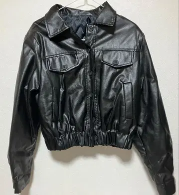 블랙 숏 기장 자켓 인조 가죽 미사용