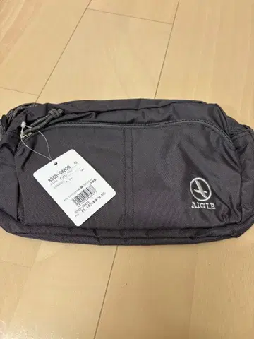 [ 새상품 미개봉 ] AIGLE 아웃도어 파우치