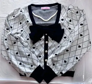 MARS 프리메로 하트 무늬 리본 포함 니트