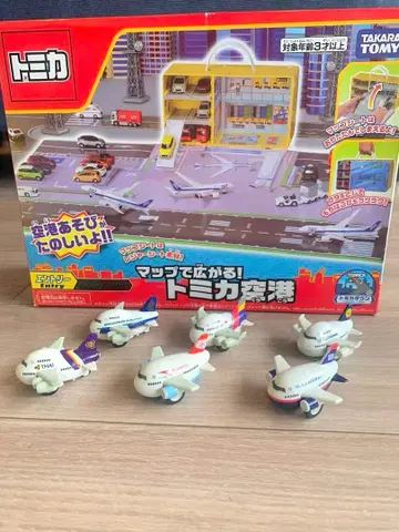 맵으로 펼쳐지는 토미카 공항 단종 레어 풀백 비행기 세트