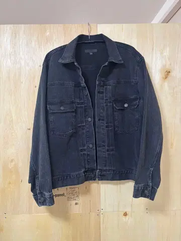 유니클로 다크 그레이 데님 자켓 L 사이즈