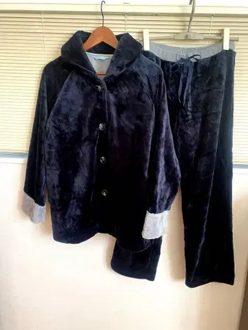 키드 블루 샤기 소재 셋업