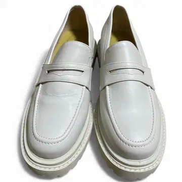 [ 미사용 ] ORiental TRaffc 화이트 컬러 통굽 로퍼