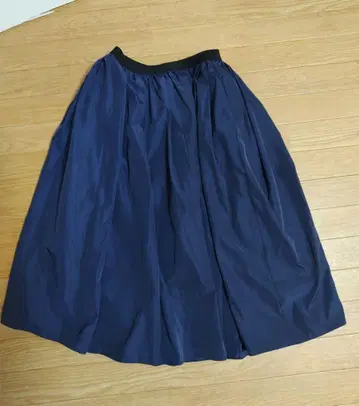 트레코드 네이비 야마노테 스커트 플레어 네이비 미디