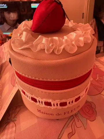 Maison de FLEUR 가토 프레즈 파우치