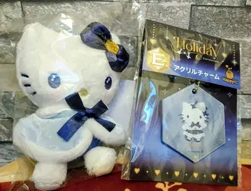 산리오 Happy 복권 헬로키티 봉제 인형과 아크릴 참 세트