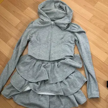 Rady 플레어 스커트 후디 그레이