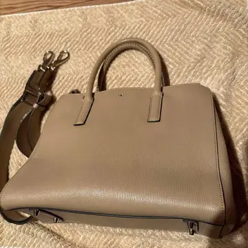 [ 컨디션 최상 ] ANYA 아냐 2way 스마일리 숄더 핸드백