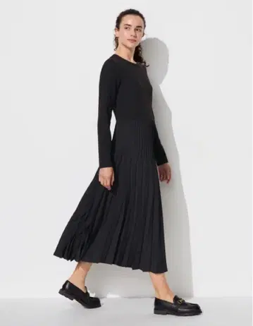 유니클로 콤비네이션 원피스 블랙