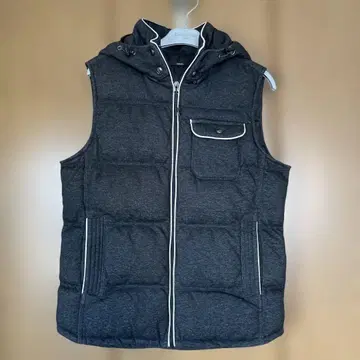 후드 부착 다크 그레이 다운 베스트 L 사이즈