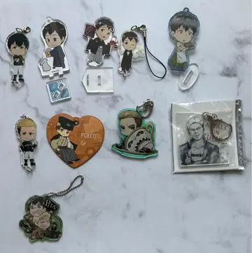 진격의 거인 베르톨트 라이너 포르코 아크릴 키링 아크릴 스탠드