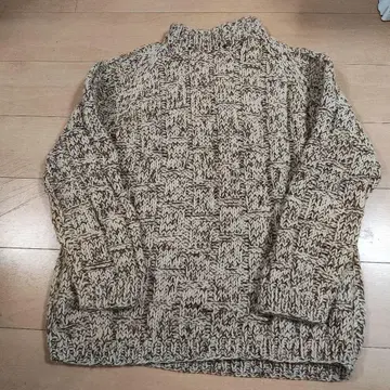 피셔맨 스타일 울 터틀넥 스웨터