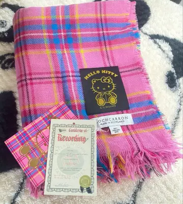 헬로키티 35주년 스톨 체크 머플러 hello kitty