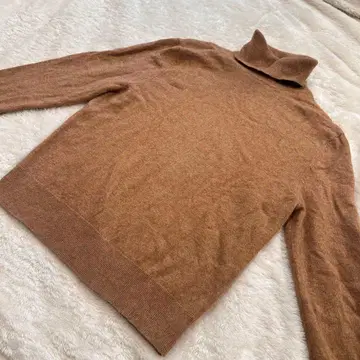 [ 새상품급 ] 유니클로 캐시미어 터틀넥 니트