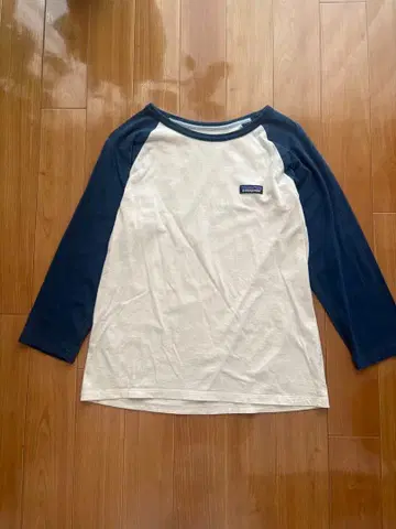 patagonia (파타고니아) 래글런 슬리브 T셔츠