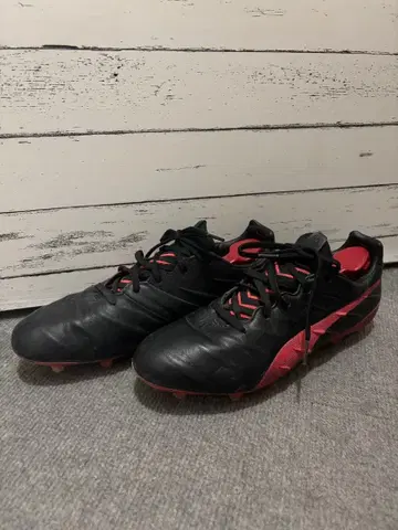 푸마 킹 플래티넘 21 FG/AG 블랙 x 핑크 인솔 없음