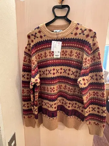 유니클로 JW 앤더슨 콜라보 수플레 얀 페어아일 스웨터 긴팔