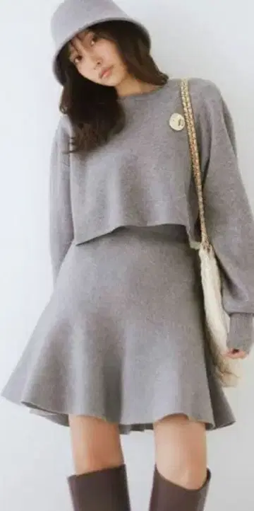 snidel 미니 플레어 스커트 셋업