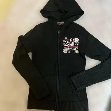 리즈리사 후드티 M 사이즈 정도