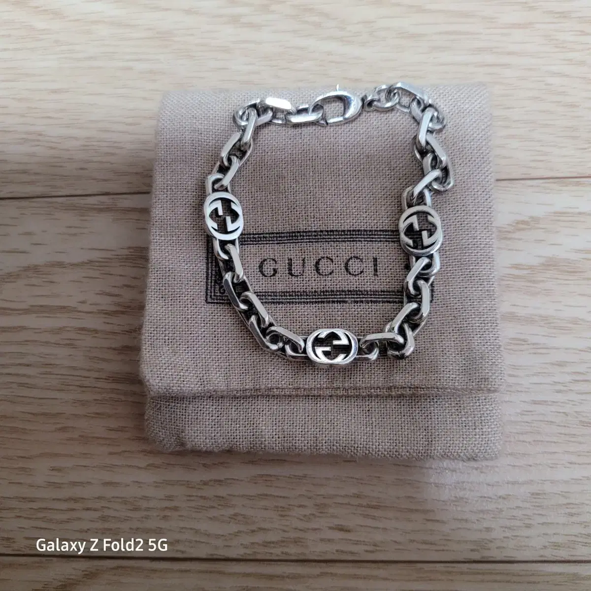 Gucci Interlocking Silver Chain Bracelet Size 19