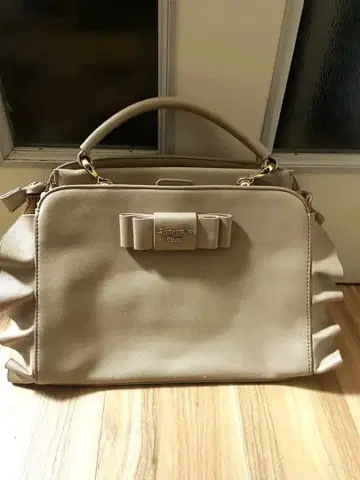 사만사 베가 프릴 리본 핸드백 베이지