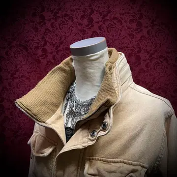 아카이브풍 니트 절개 스탠드 카라 자켓 lgb