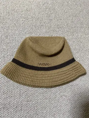 VARVAS 버킷햇