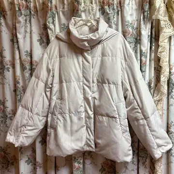 MK 미쉘클랑 후드 부착 퀼팅 자켓 아이보리 사이즈 38
