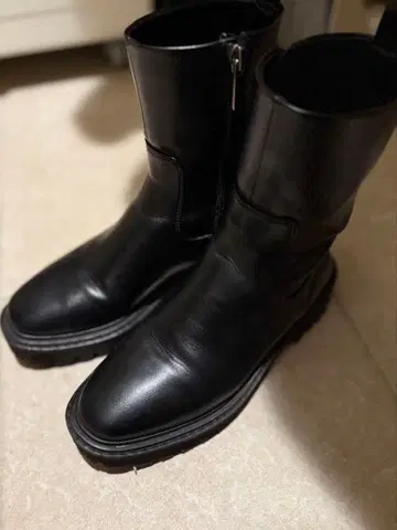 플라스테 키 숏 부츠