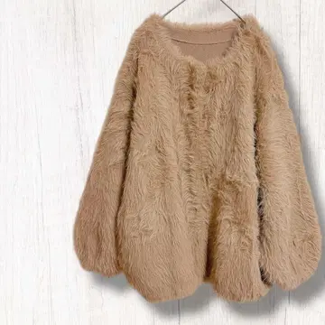 HUG.U 2025AW 신상 페더 니트 가디건 라떼 베이지