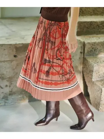 [컨디션 최상] 로페 빈티지 스카프 패턴 플리츠 스커트