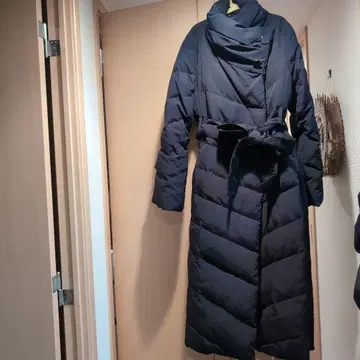 RUIRUE BOUTIQUE 루일 에 부티크 네이비 다운 코트