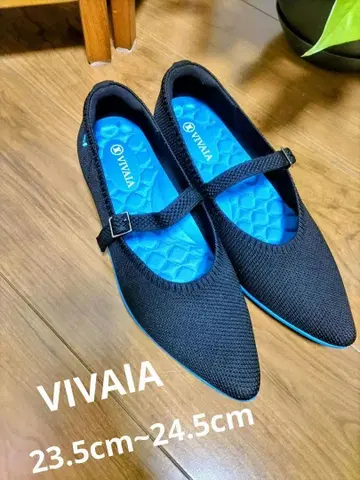 VIVAlA 블랙 플랫슈즈