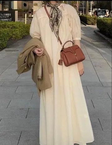 택 포함 새상품 Eaphi random ribbon yoke 원피스